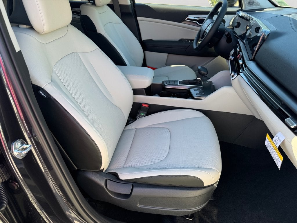 2027 Kia Sportage EX