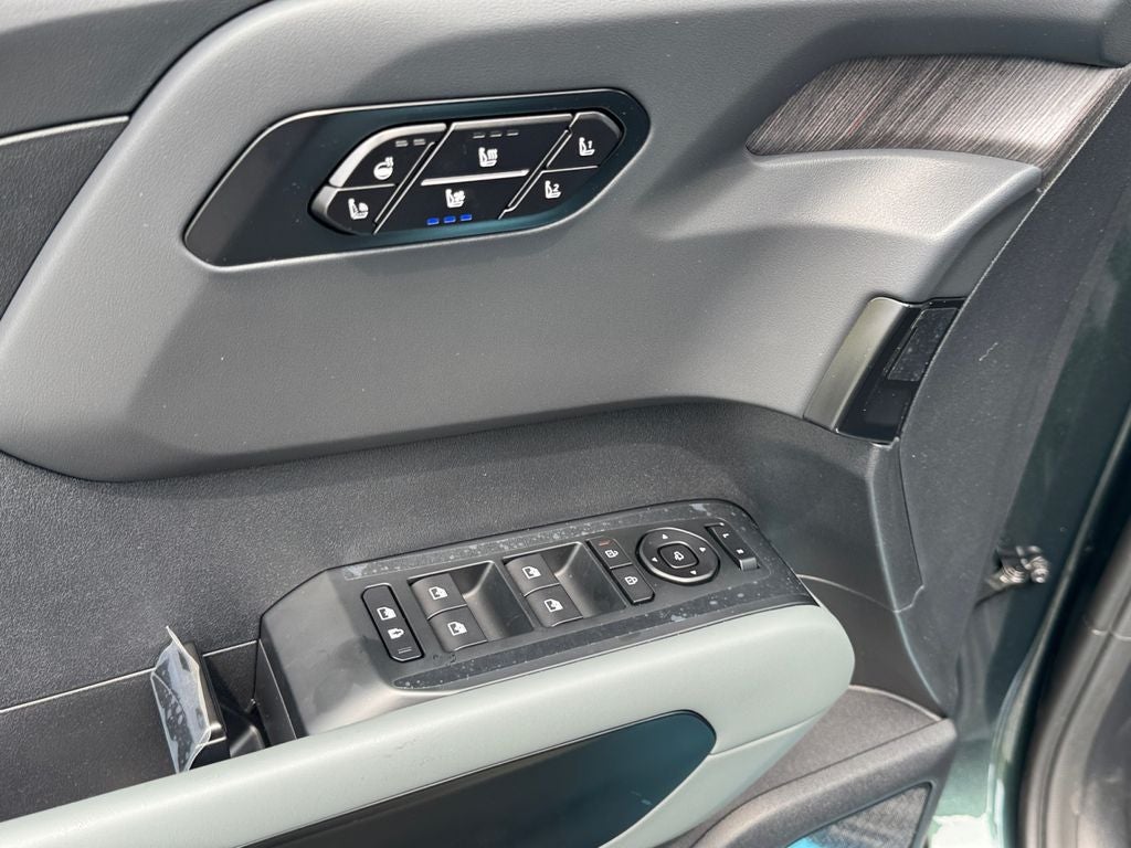 2027 Kia Telluride Hybrid Base