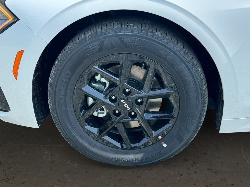 2026 Kia K5 LXS