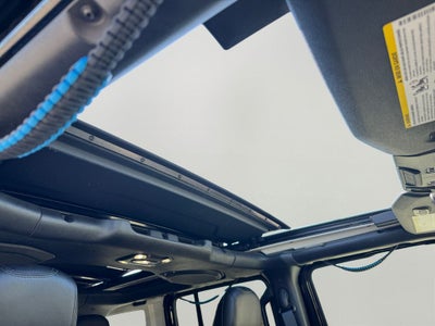 2022 Jeep Wrangler Unlimited Rubicon 4xe Sky One–Touch® Power–Top