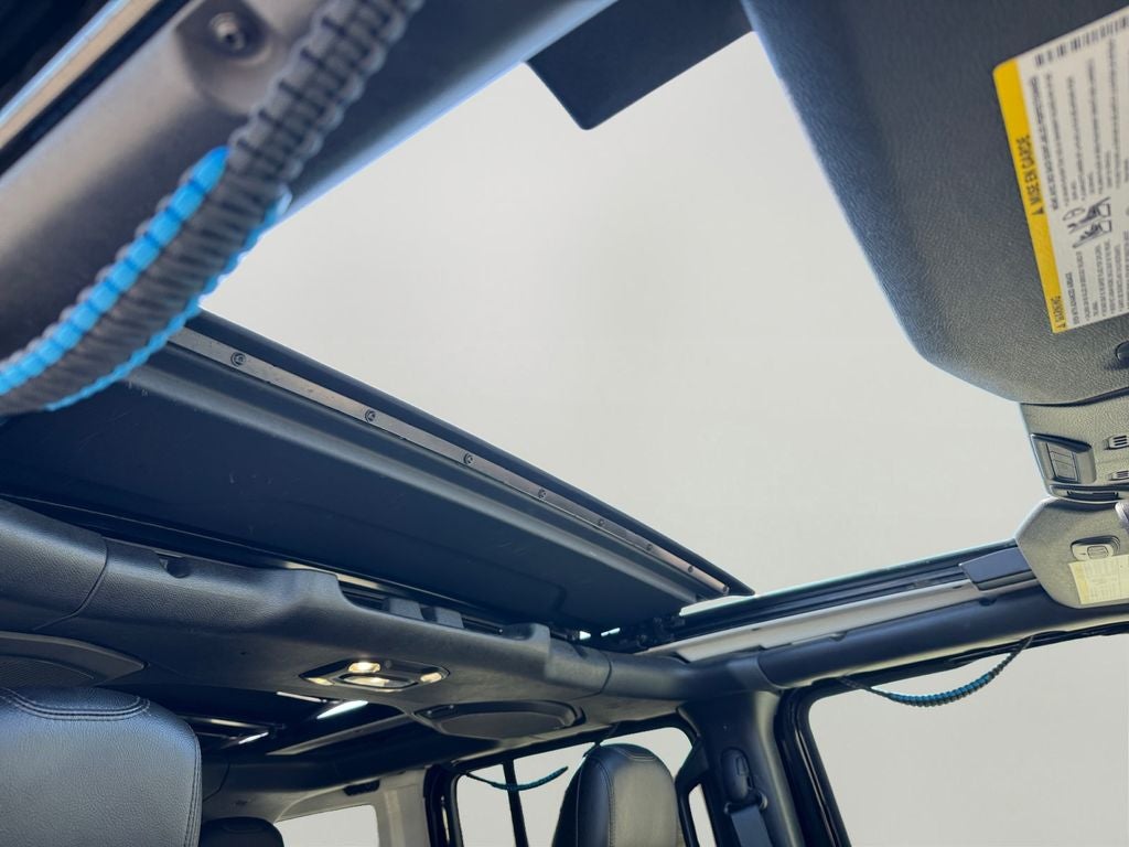 2022 Jeep Wrangler Unlimited Rubicon 4xe Sky One–Touch® Power–Top