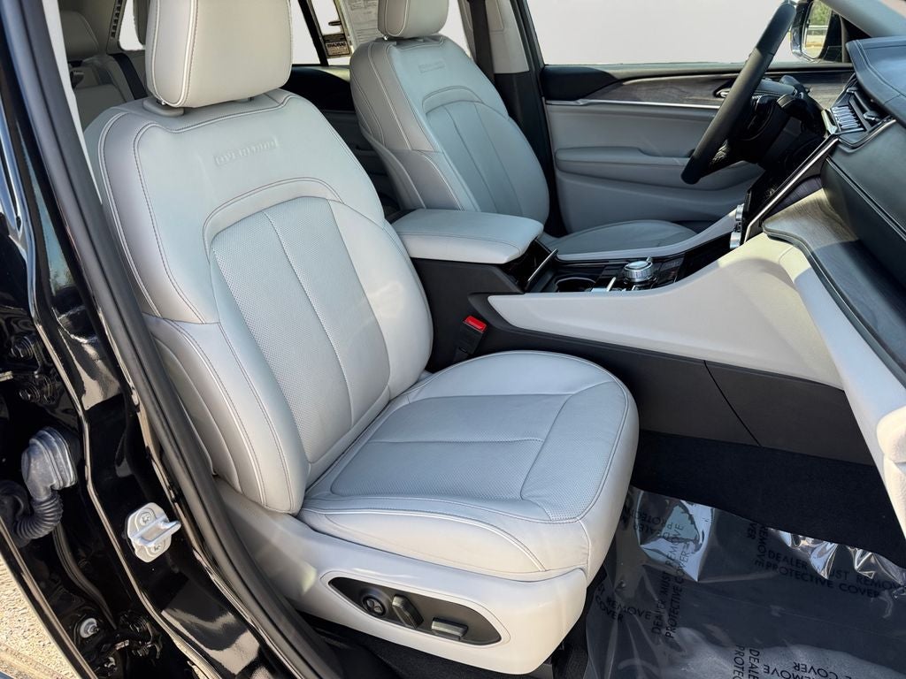 2023 Jeep Grand Cherokee Overland