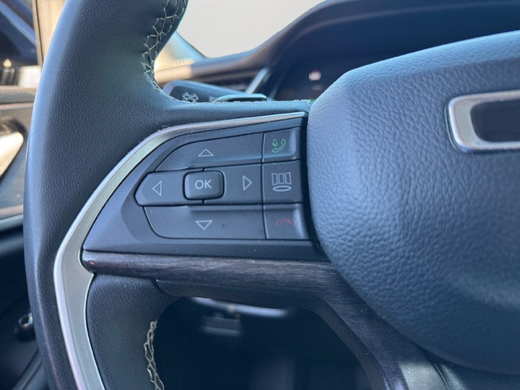 2024 Jeep Grand Cherokee 4xe Dual–Pane Panoramic Sunroof