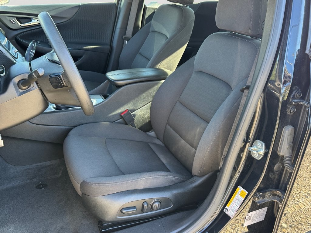 2024 Chevrolet Malibu LT Sunroof