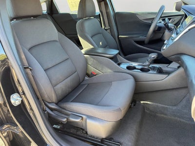 2024 Chevrolet Malibu LT Sunroof