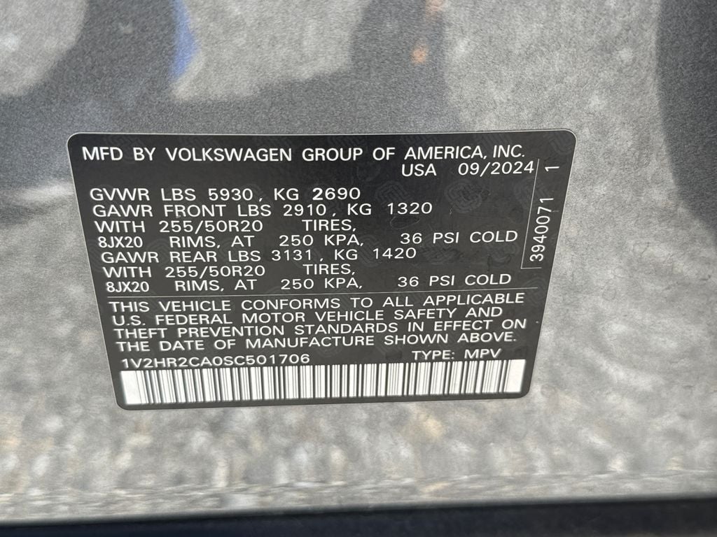 2025 Volkswagen Atlas 2.0T SE w/Technology