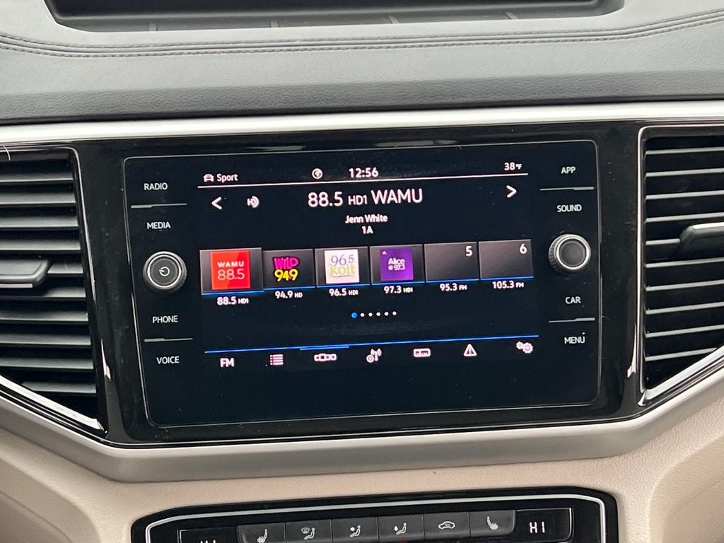 2022 Volkswagen Atlas 2.0T SE w/Technology