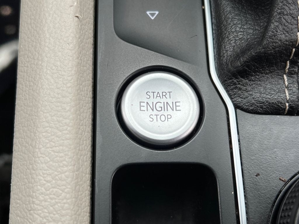 2022 Volkswagen Atlas 2.0T SE w/Technology