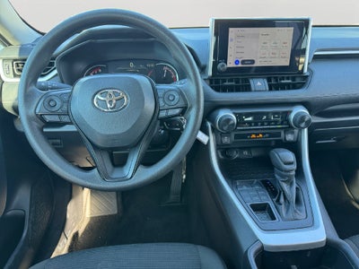 2025 Toyota RAV4 LE AWD