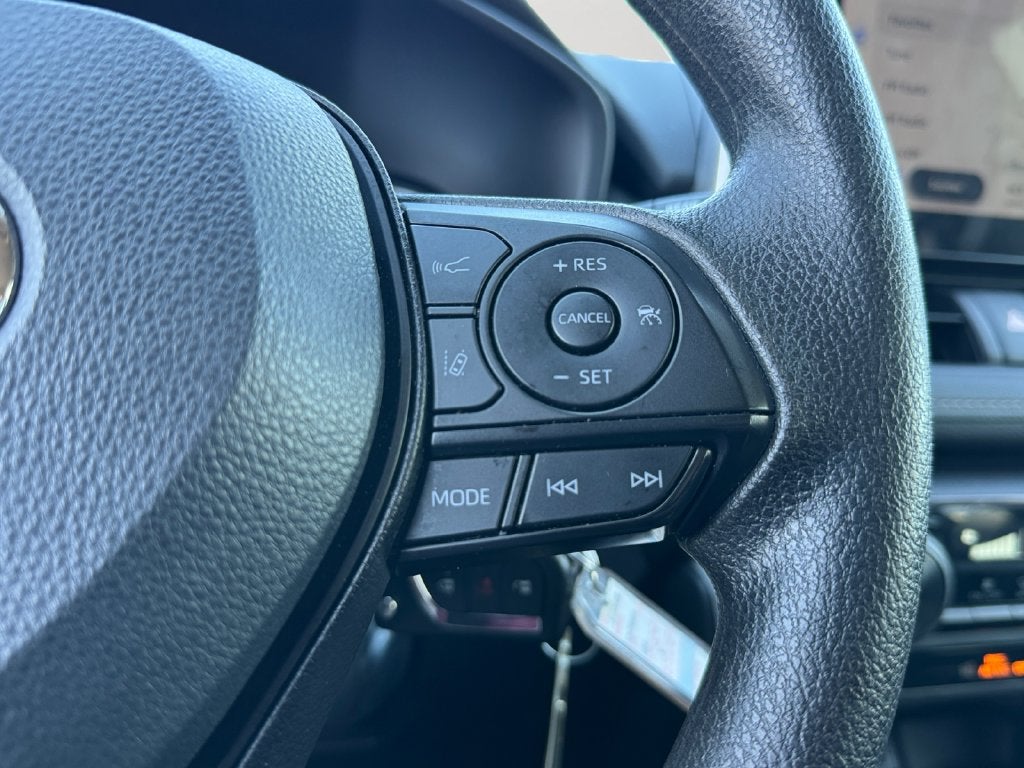 2025 Toyota RAV4 LE AWD