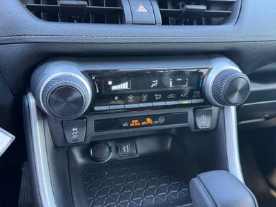 2025 Toyota RAV4 LE AWD
