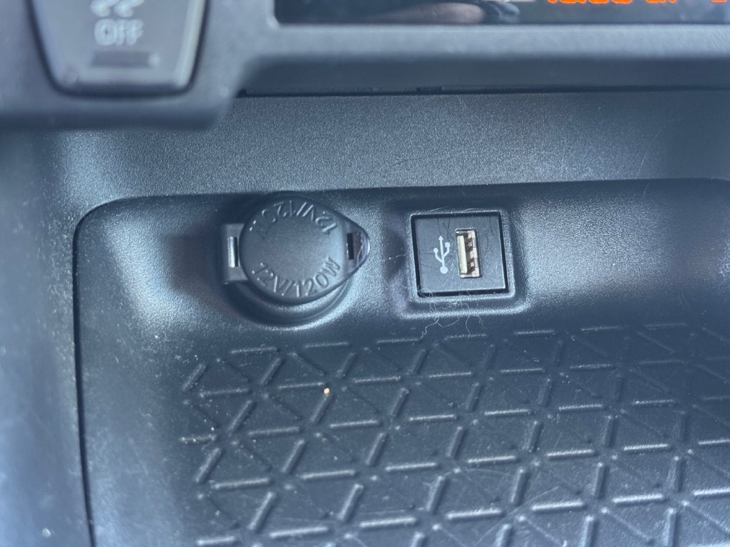 2025 Toyota RAV4 LE AWD