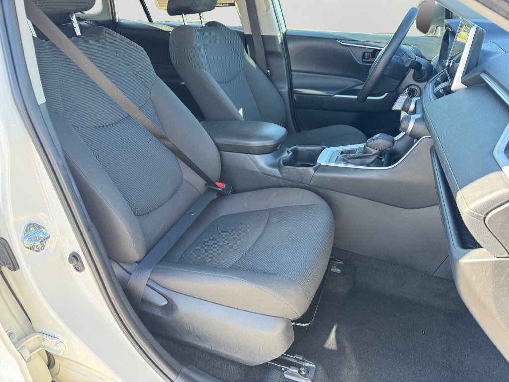 2025 Toyota RAV4 LE AWD