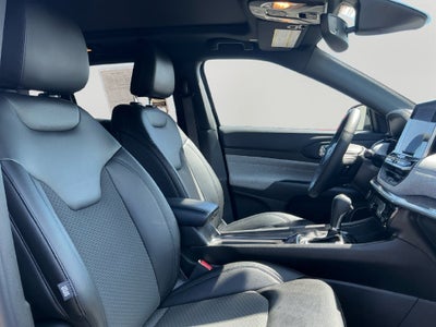 2025 Jeep Compass Latitude Dual–Pane Panoramic