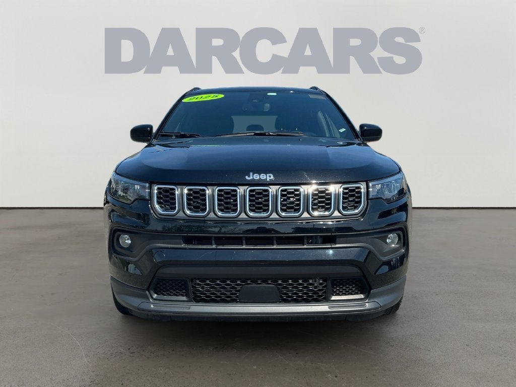 2025 Jeep Compass Latitude Dual–Pane Panoramic