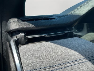 2025 Jeep Compass Latitude Dual–Pane Panoramic