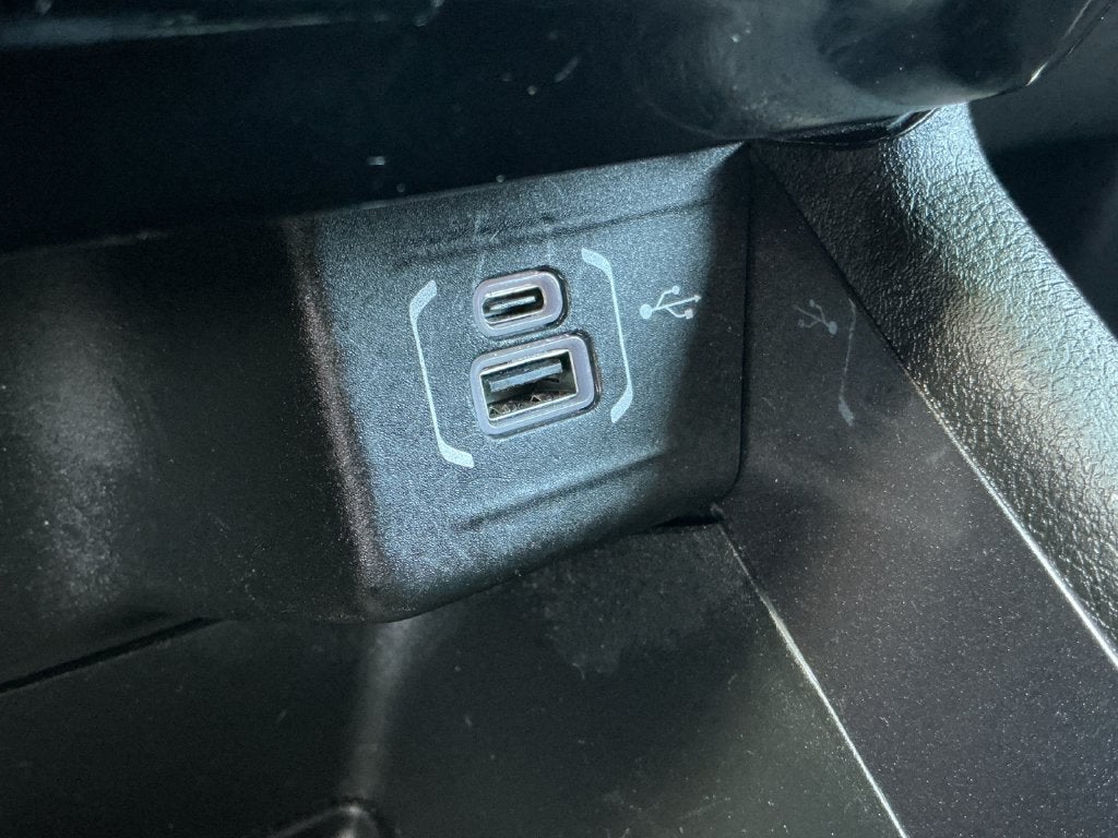 2025 Jeep Compass Latitude Dual–Pane Panoramic