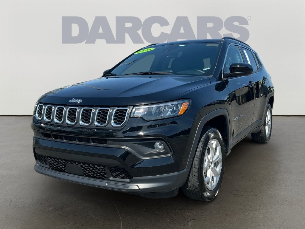 2025 Jeep Compass Latitude Dual–Pane Panoramic