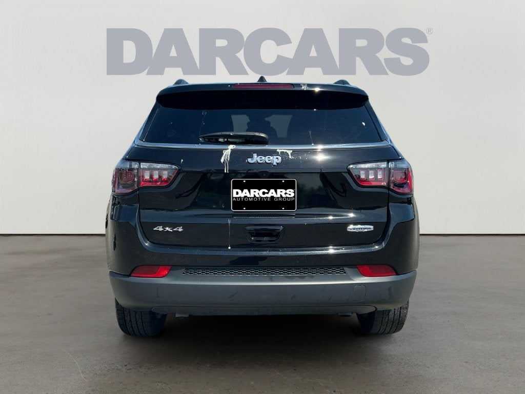 2025 Jeep Compass Latitude Dual–Pane Panoramic