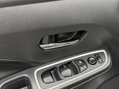 2024 Nissan Versa 1.6 SR
