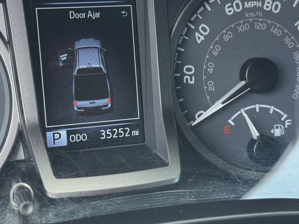 2022 Toyota Tacoma TRD Sport V6