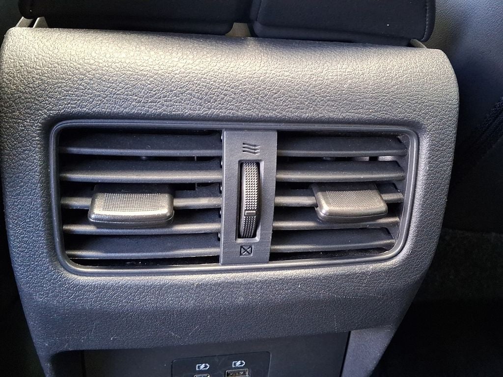 2023 Nissan Rogue SV Panoramic Moonroof