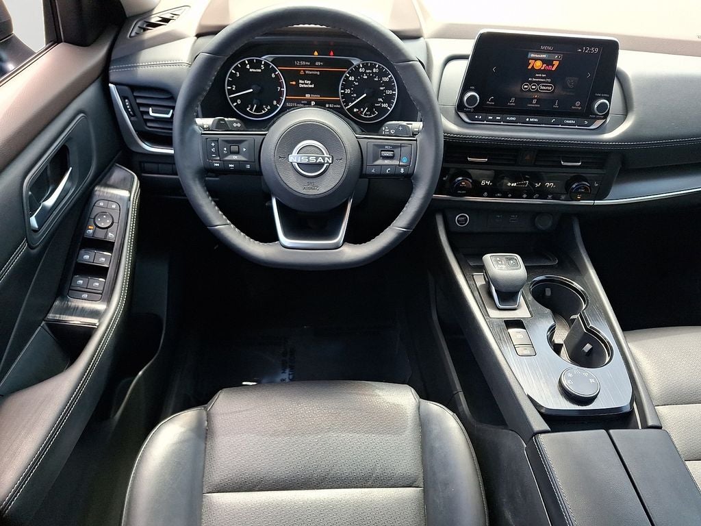 2023 Nissan Rogue SV Panoramic Moonroof