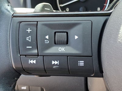 2023 Nissan Rogue SV Panoramic Moonroof
