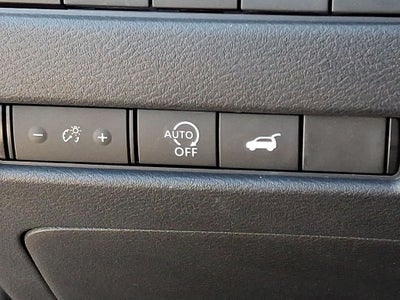2023 Nissan Rogue SV Panoramic Moonroof