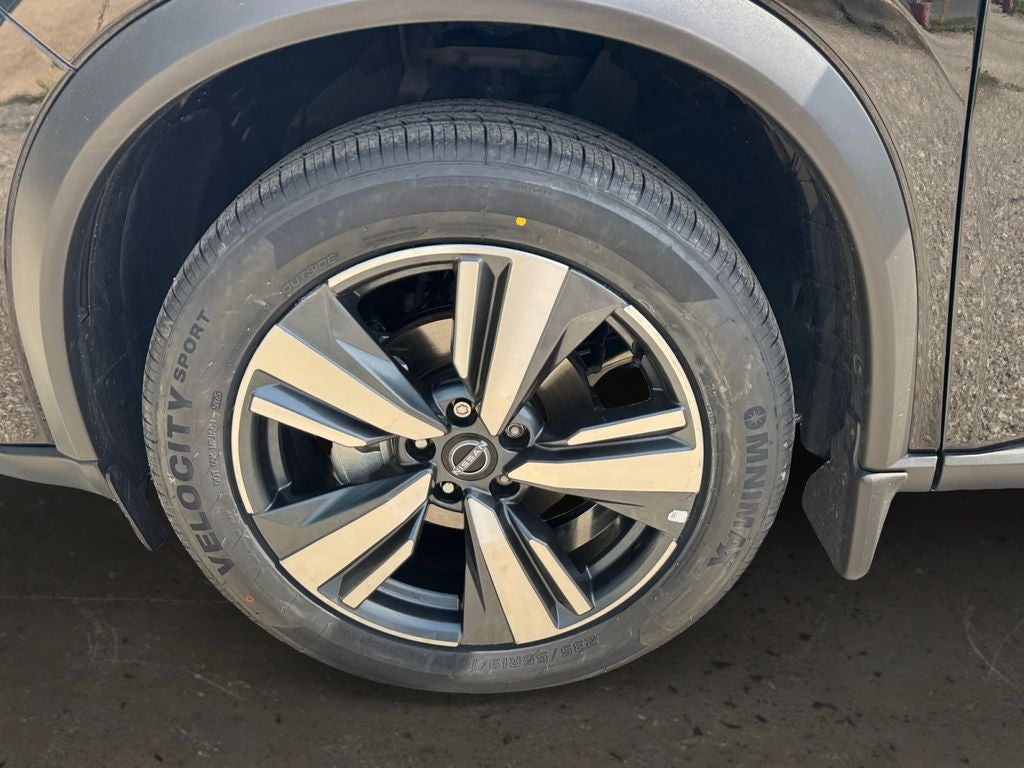 2024 Nissan Rogue SL