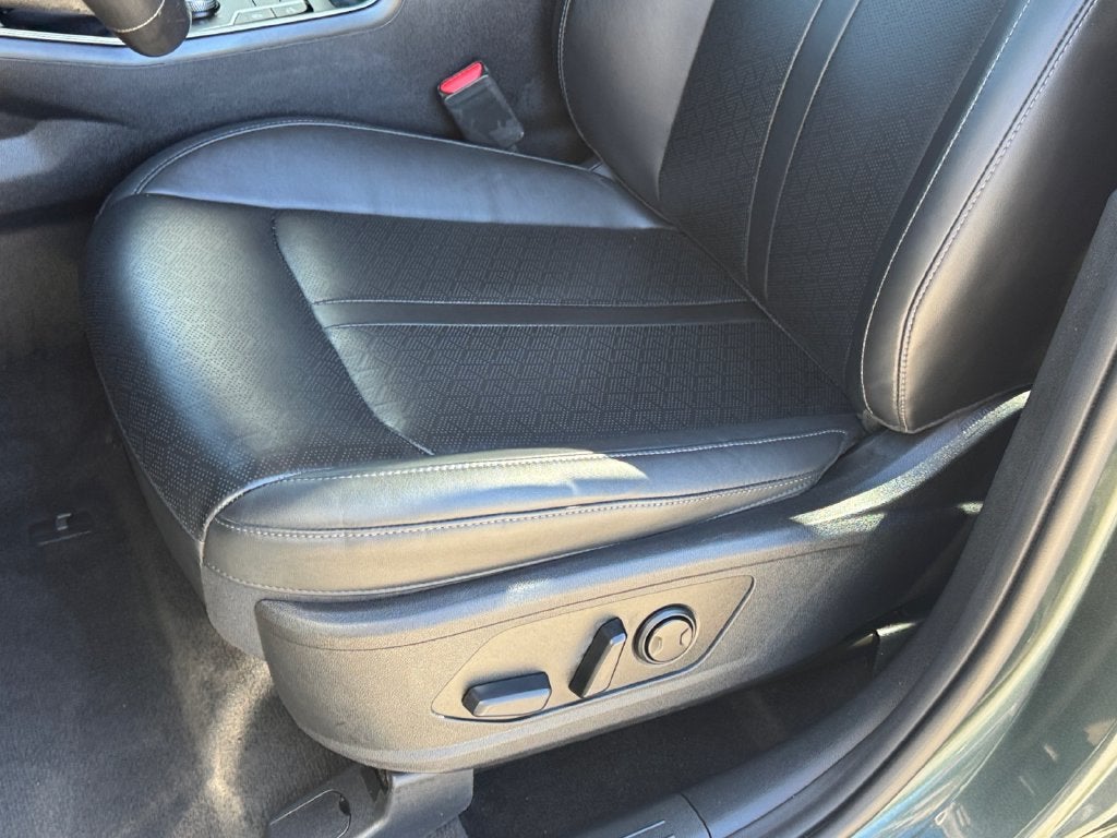 2023 Kia Sorento X-Line S Panoramic Sunroof