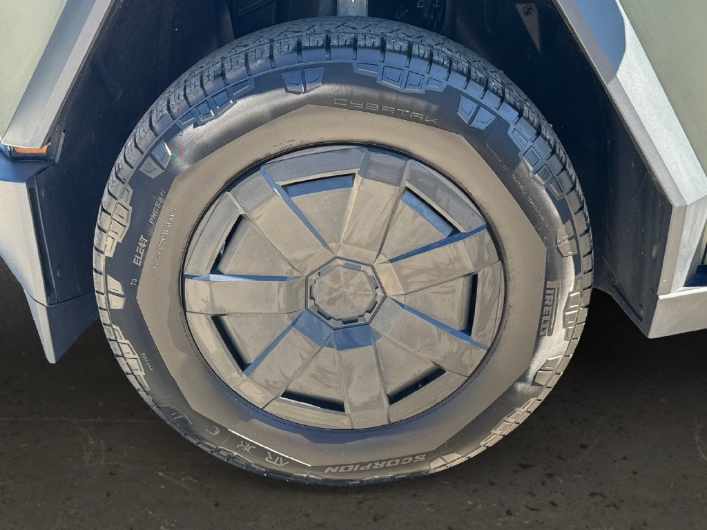 2024 Tesla Cybertruck Dual Motor
