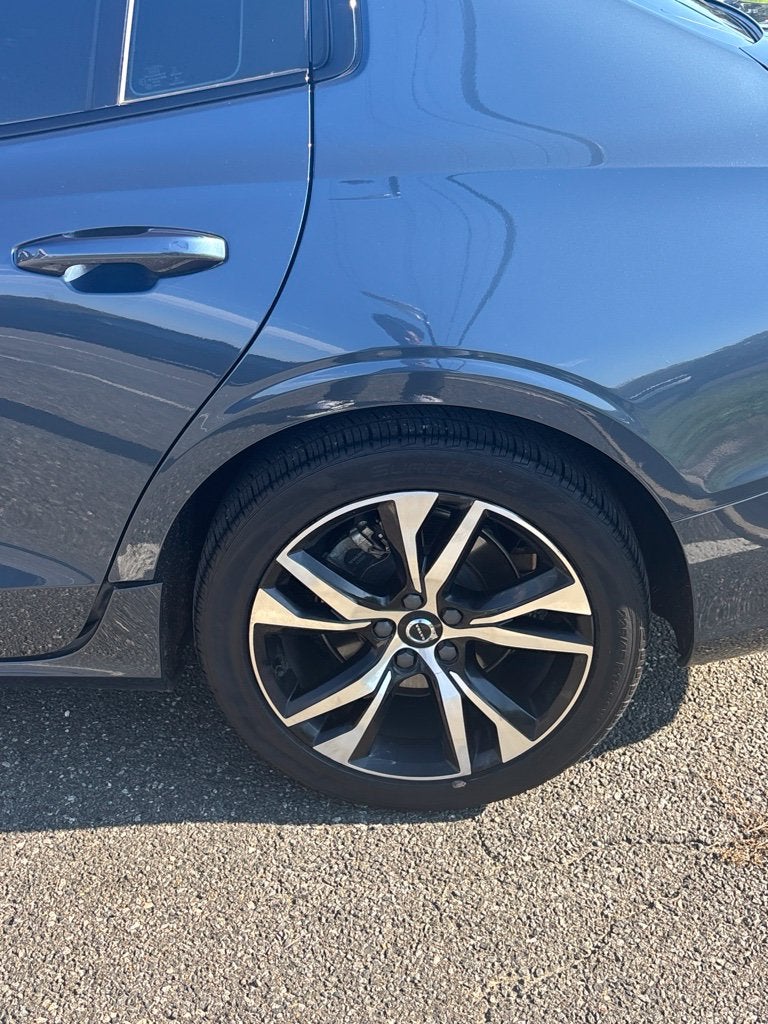 2024 Volvo S60 B5 Core Dark Theme