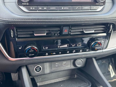 2021 Nissan Rogue SV Panoramic Moonroof