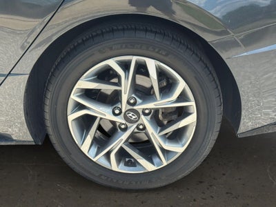 2023 Hyundai Sonata SEL Blind Spot