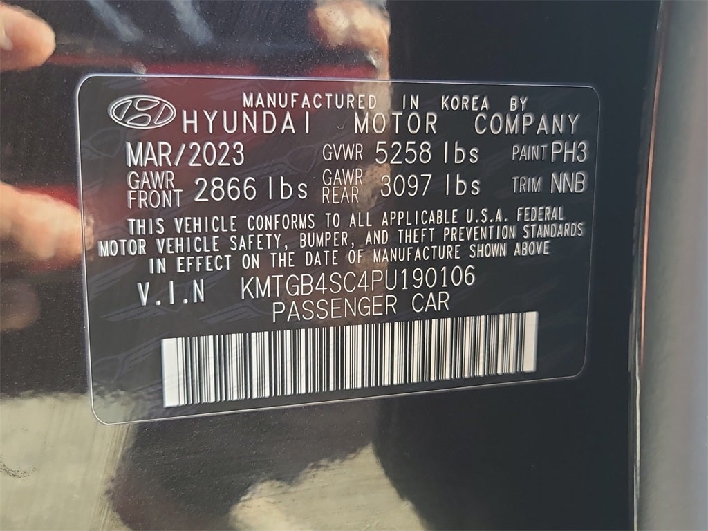 2023 Genesis G80 2.5T