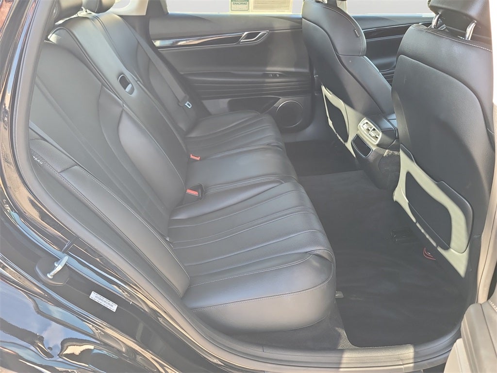 2023 Genesis G80 2.5T