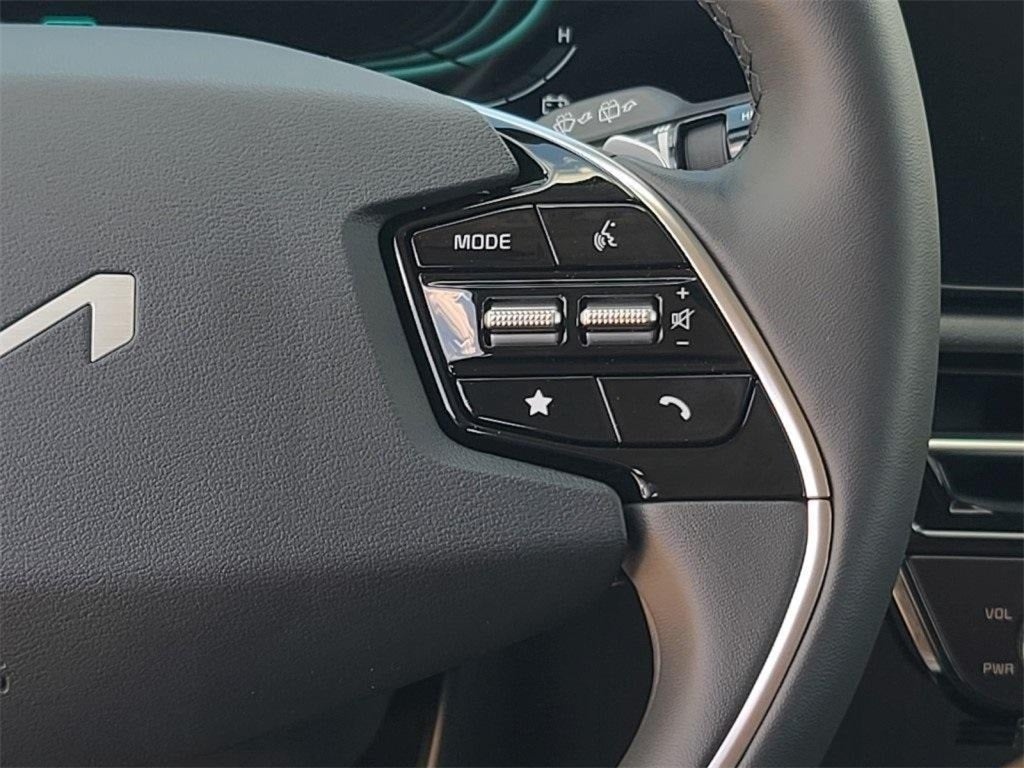 2025 Kia Niro Plug-In Hybrid EX