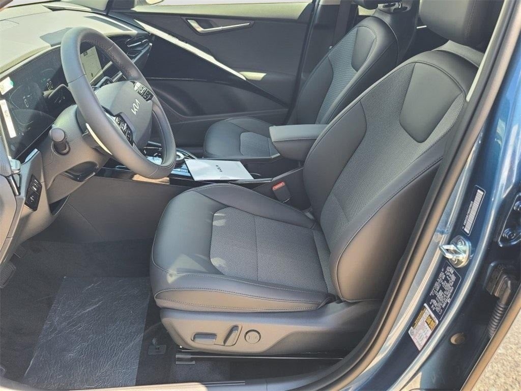 2025 Kia Niro Plug-In Hybrid EX