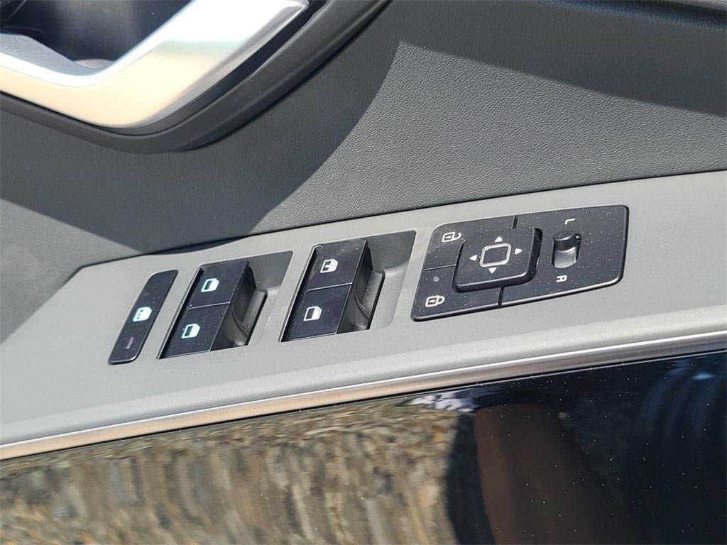 2025 Kia Niro Plug-In Hybrid EX