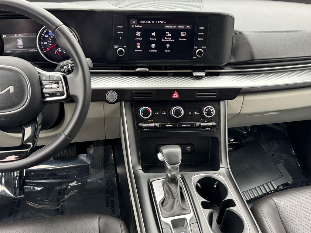 2023 Kia Carnival LX