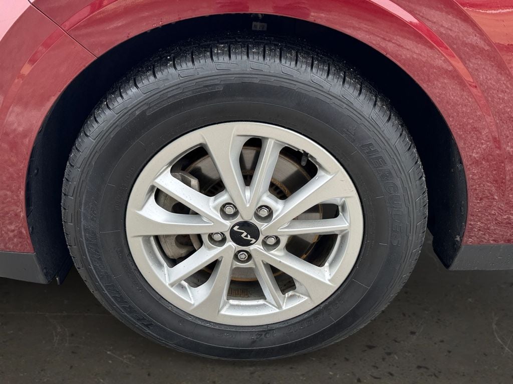 2023 Kia Carnival LX