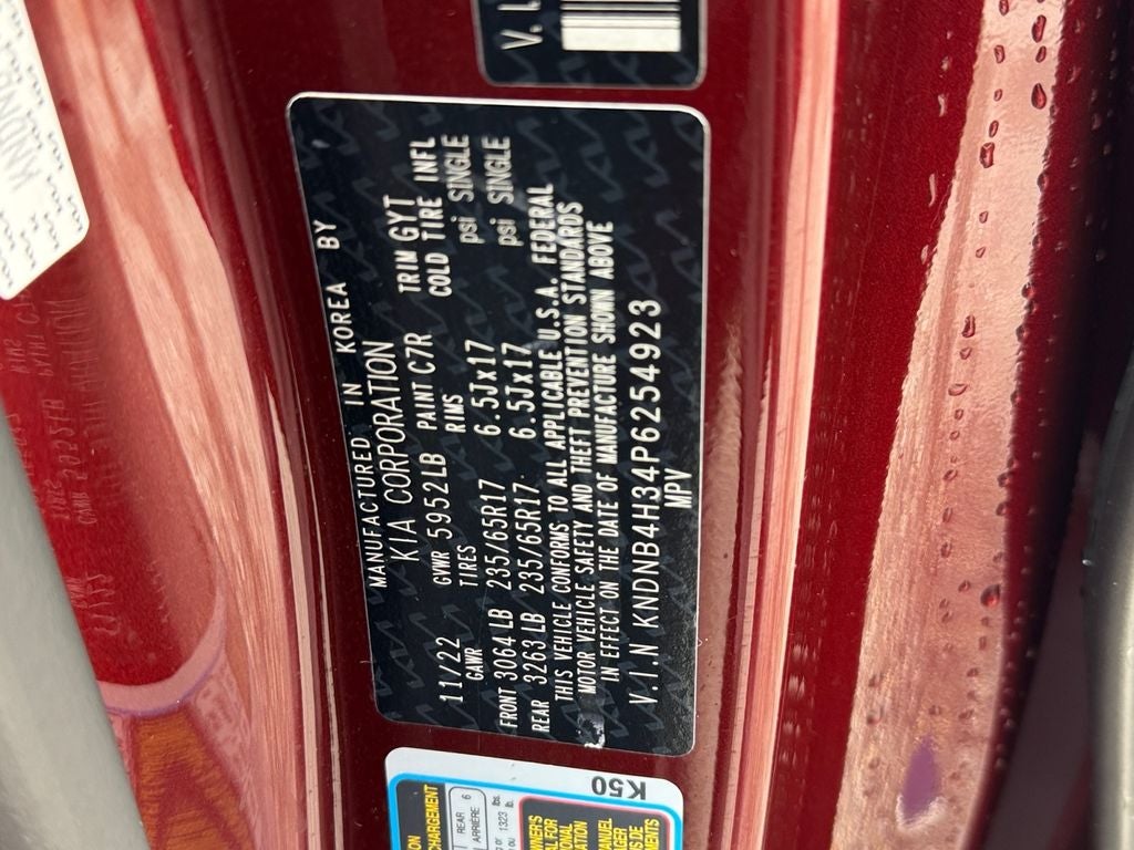 2023 Kia Carnival LX