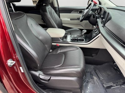 2023 Kia Carnival LX