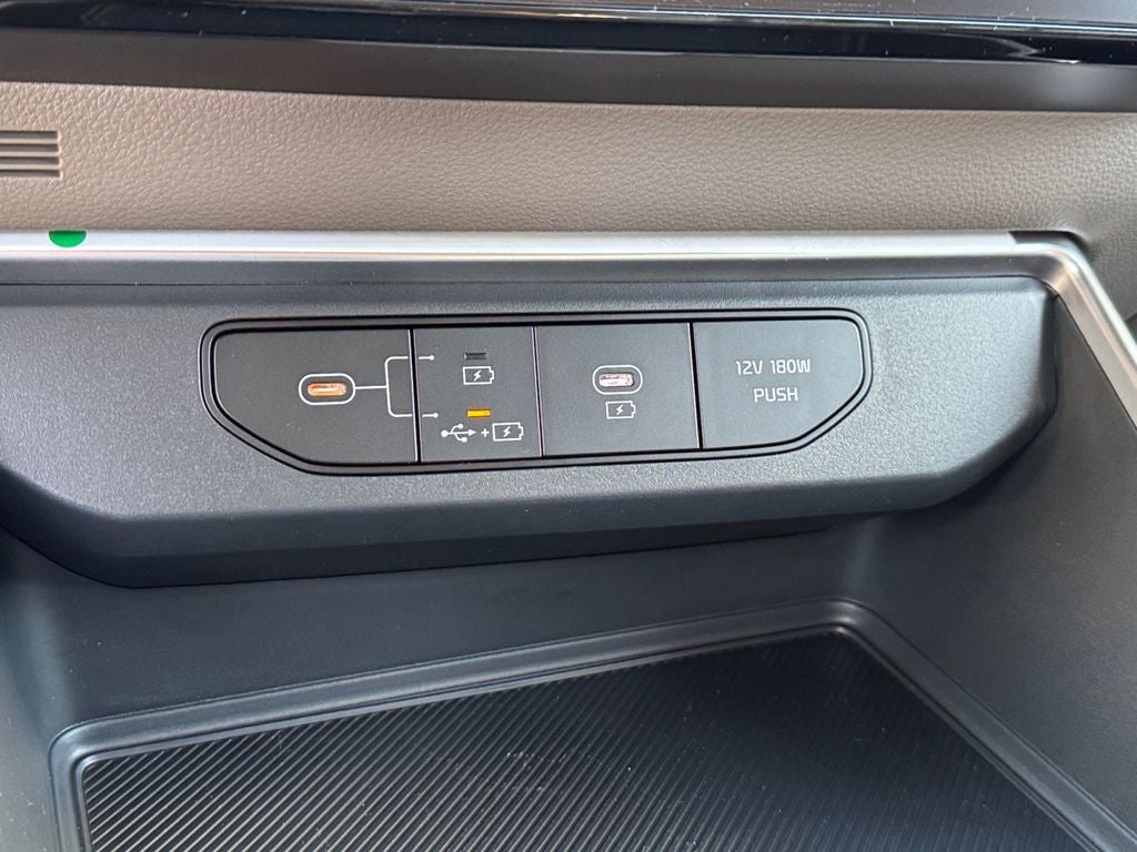2026 Kia Carnival Hybrid LXS