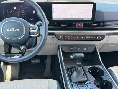 2025 Kia Carnival SX Prestige Rear Screen