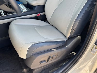 2025 Kia Carnival SX Prestige Rear Screen