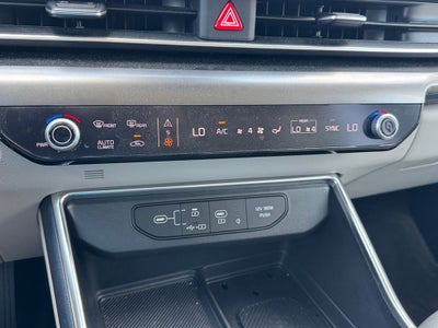 2025 Kia Carnival SX Prestige Rear Screen