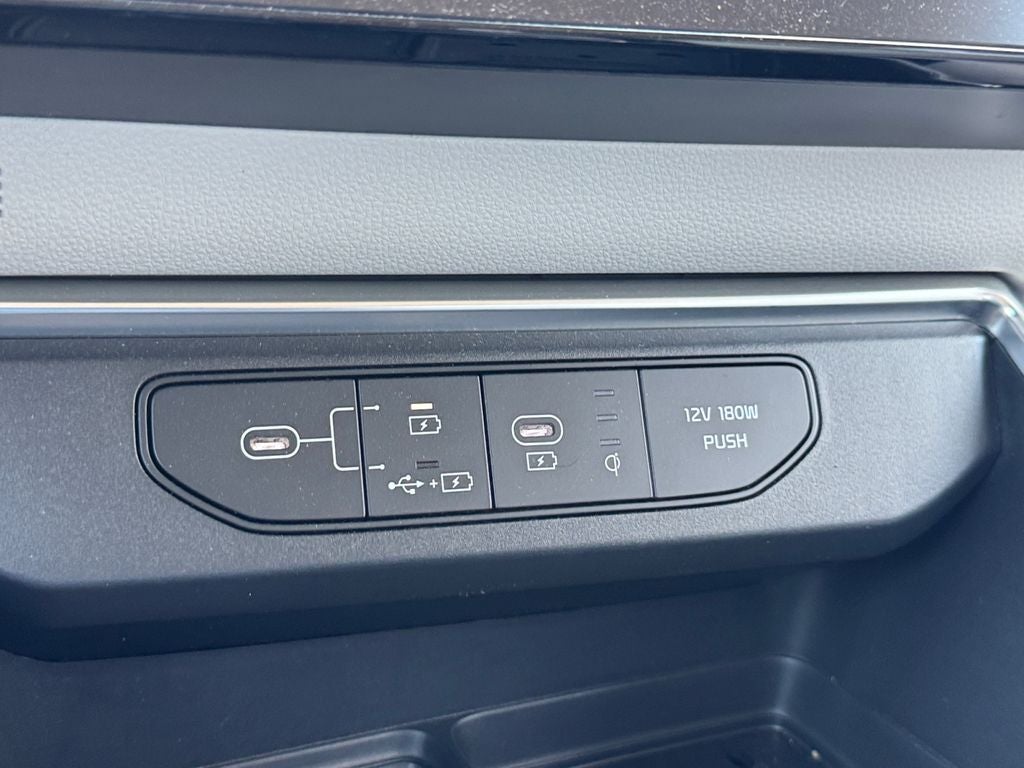 2025 Kia Carnival SX Prestige Rear Screen