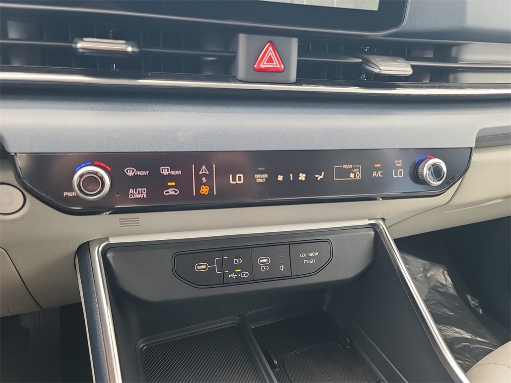 2026 Kia Carnival Hybrid SX